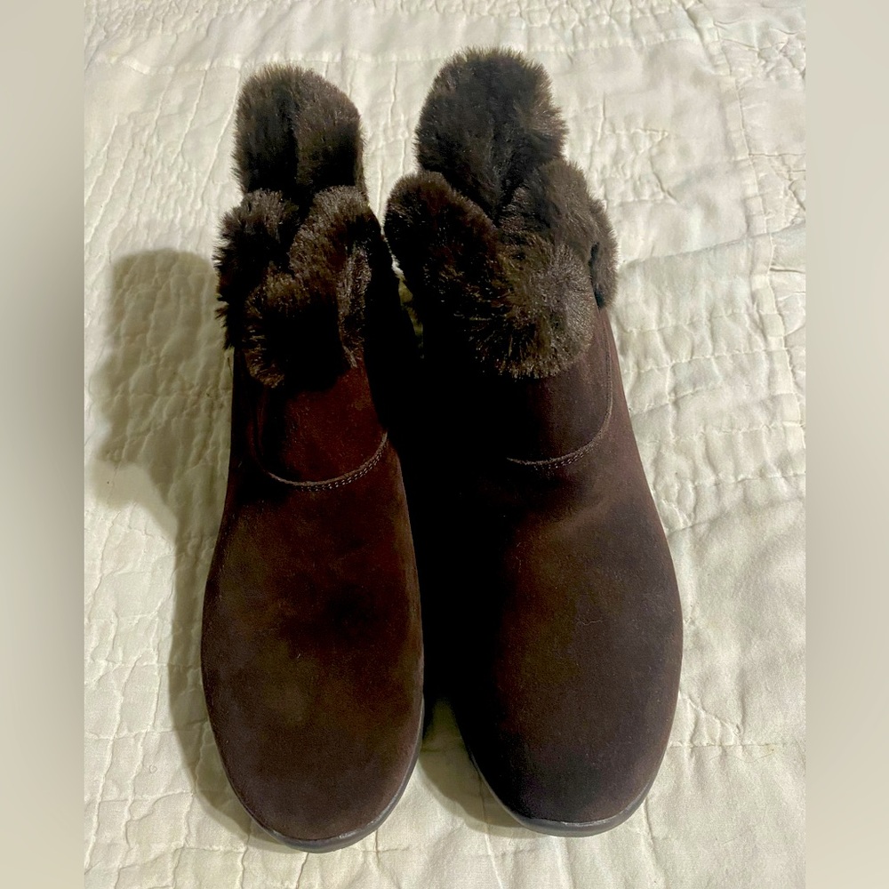 New Fuzzy Short boots
